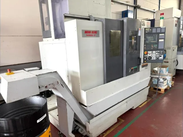 Centro de mecanizado vertical Mori Seiki NV5000
